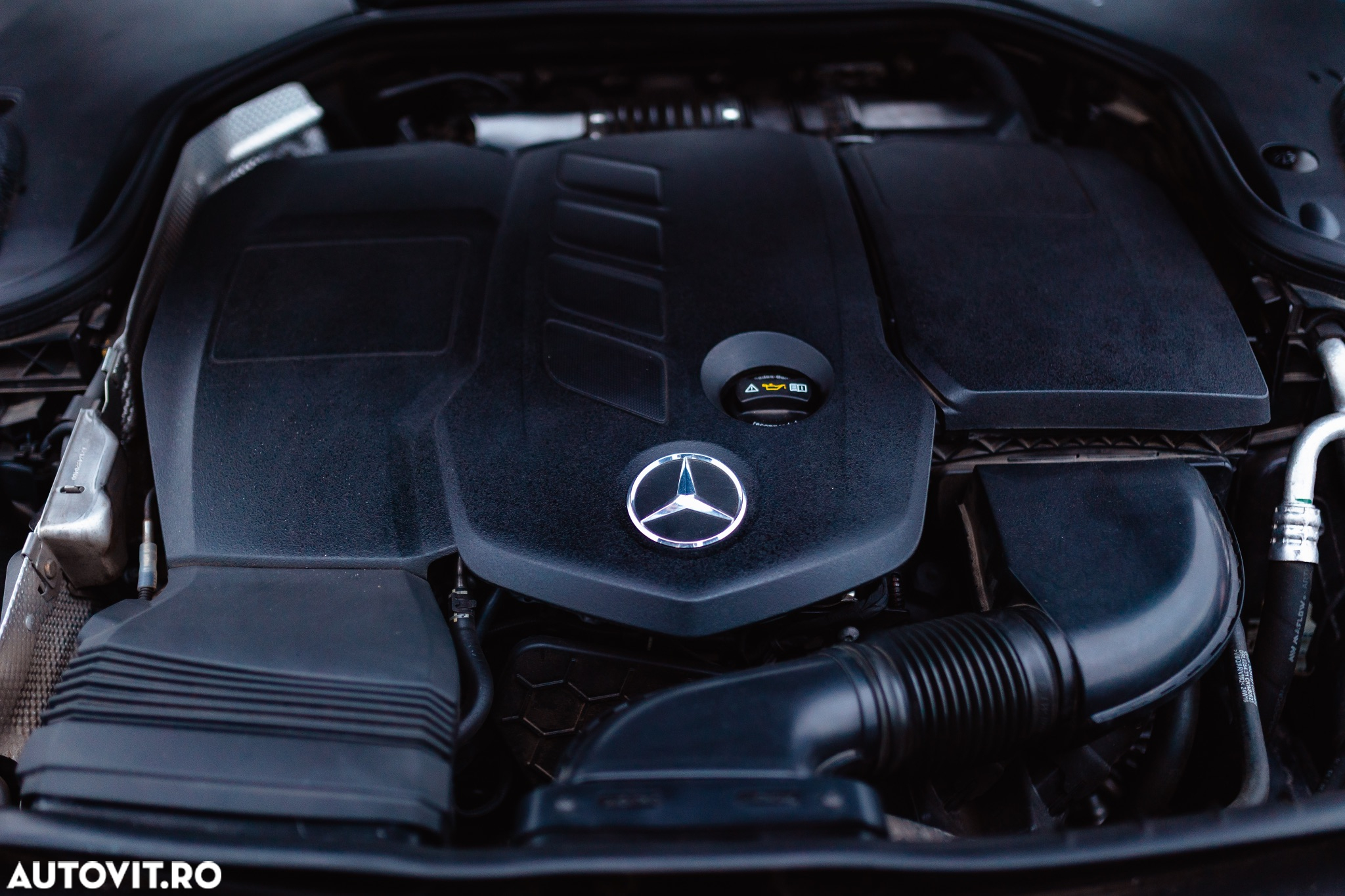 Mercedes-Benz E 220 d 9G-TRONIC - 18