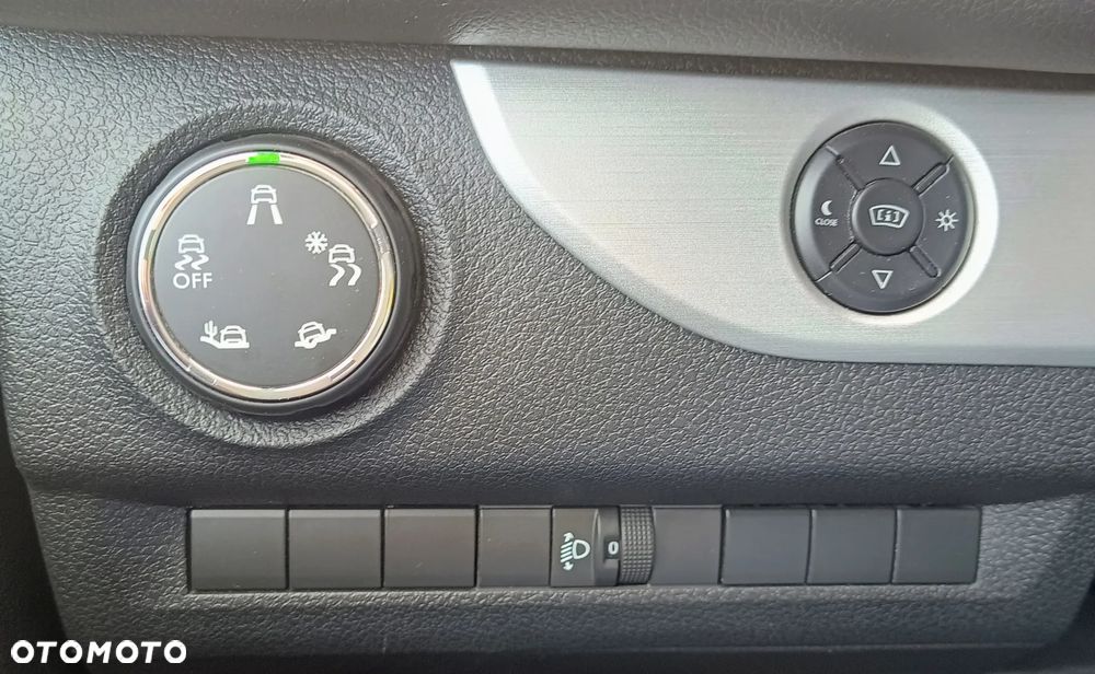 Peugeot Traveller L2 2.0 EAT8 Business VIP - 12
