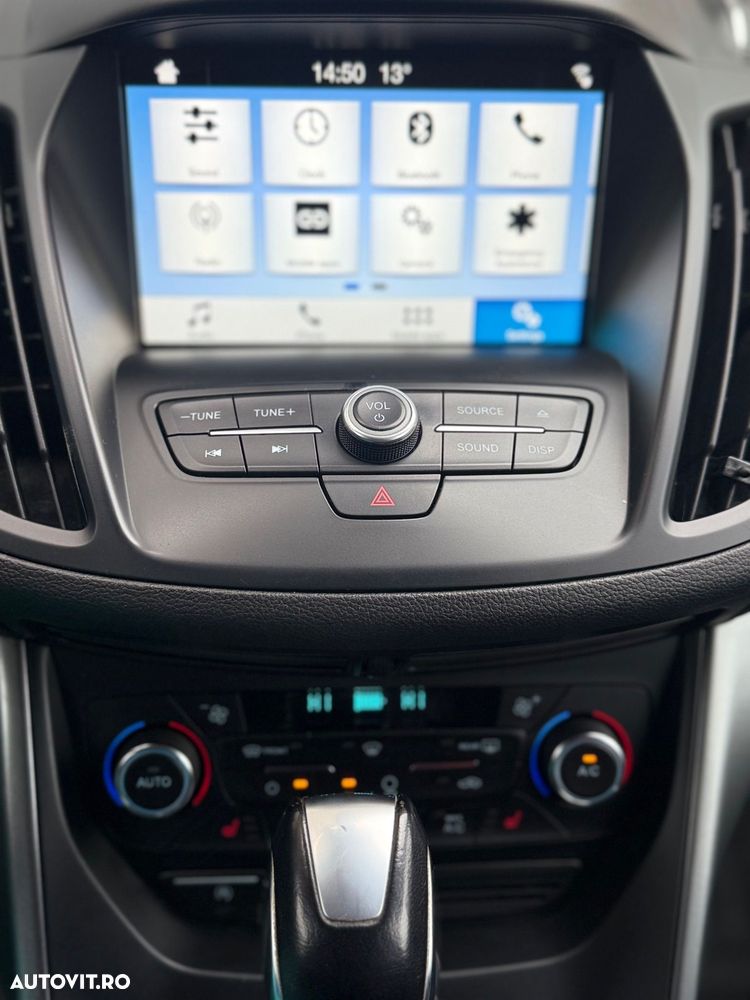 Ford Kuga - 10