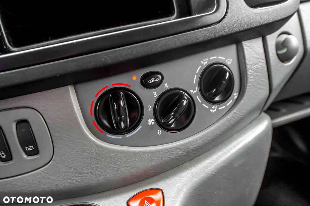 Renault Trafic - 20