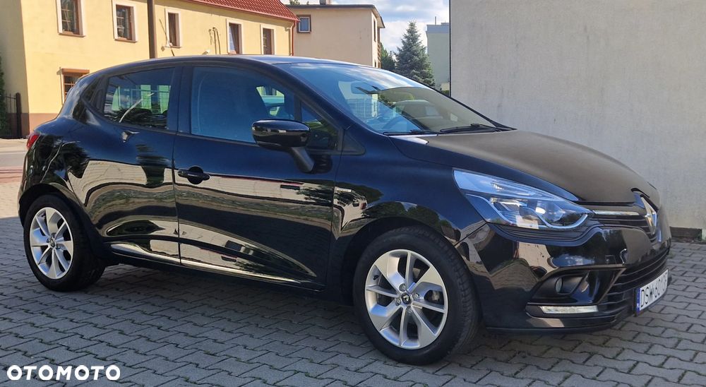 Renault Clio 1.2 16V Limited Plus - 18