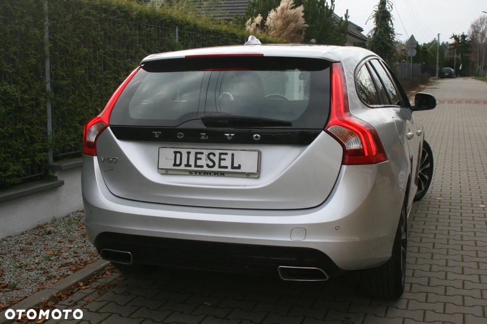 Volvo V60 D3 Drive-E Dynamic Edition (Momentum) - 12