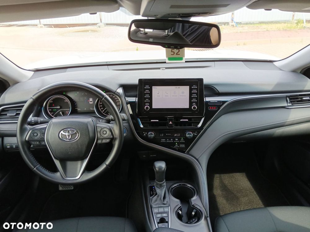 Toyota Camry 2.5 Hybrid Comfort CVT - 14