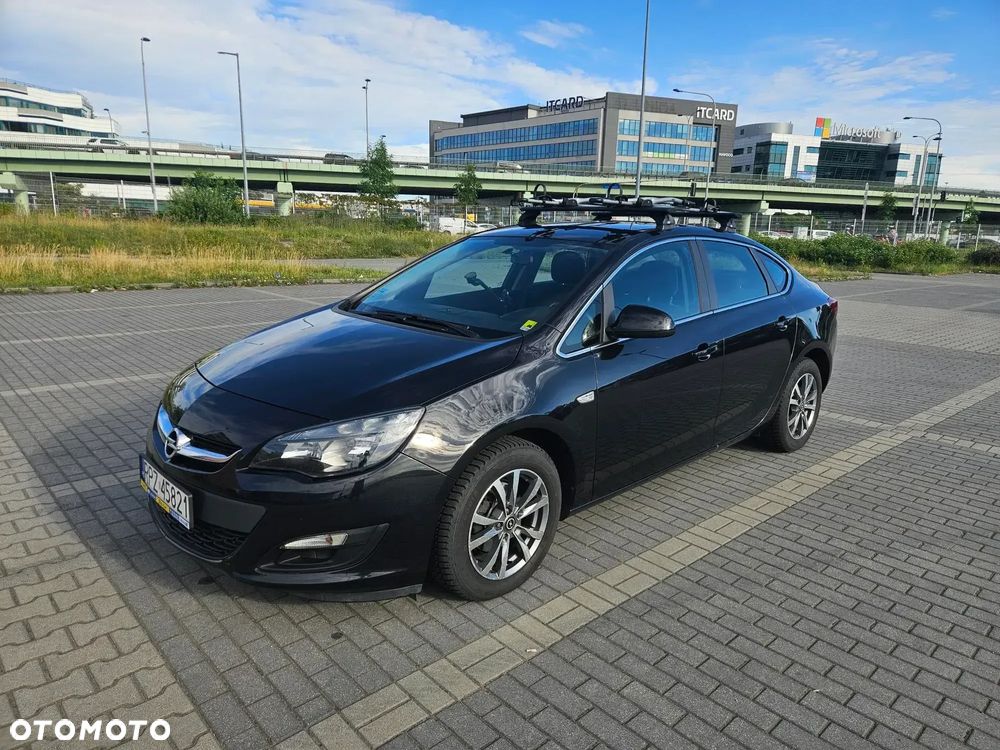 Opel Astra 1.6 Business - 1