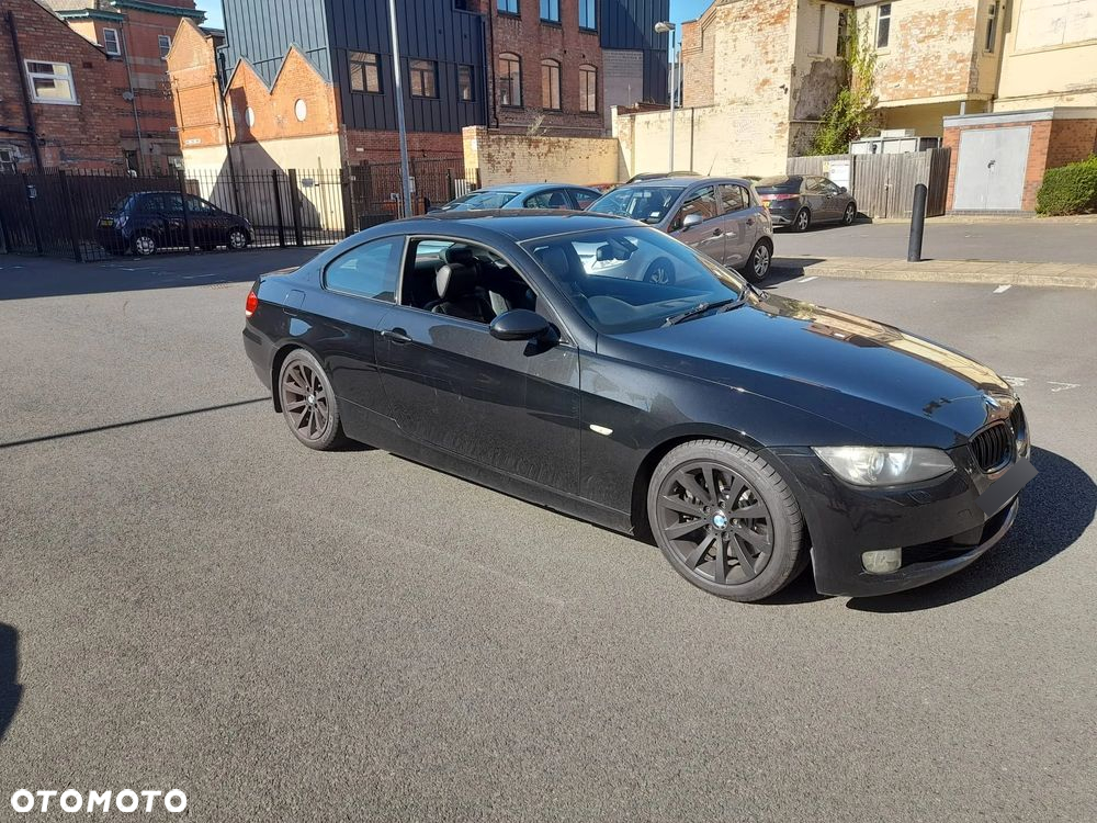 BMW Seria 3 330d Coupe - 2