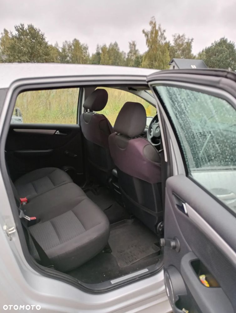 Mercedes-Benz Klasa B 180 CDI Autotronic - 9