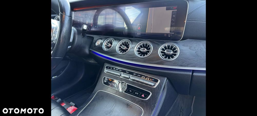 Mercedes-Benz Klasa E 220 d 9G-TRONIC - 27