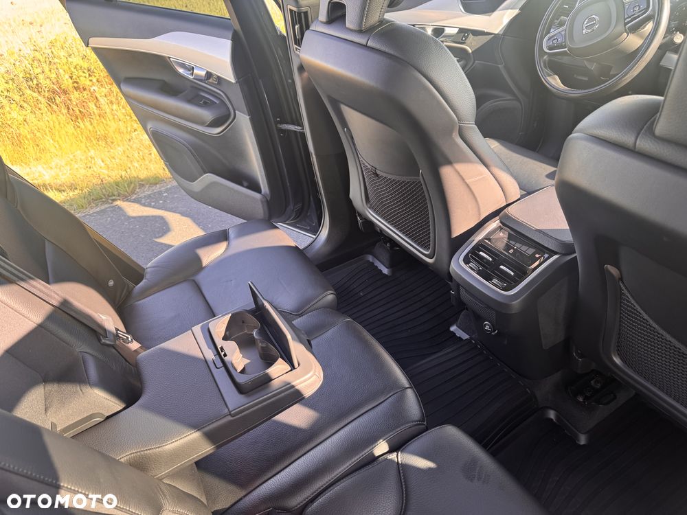 Volvo XC 90 - 24