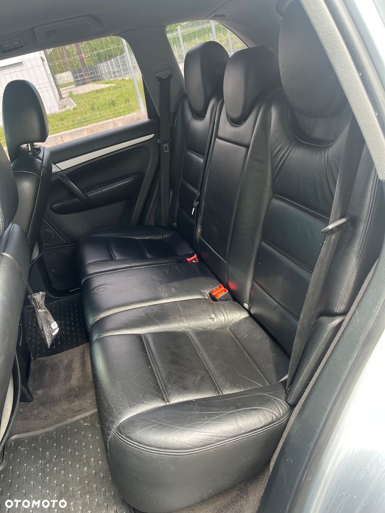 Porsche Cayenne - 25
