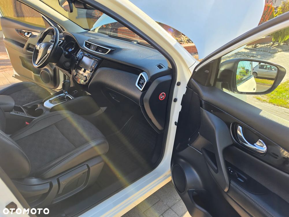 Nissan Qashqai 1.2 DIG-T Xtronic 360 - 26