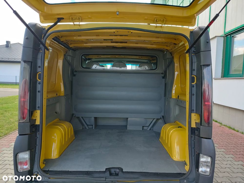 Renault Trafic brygadówka - 21