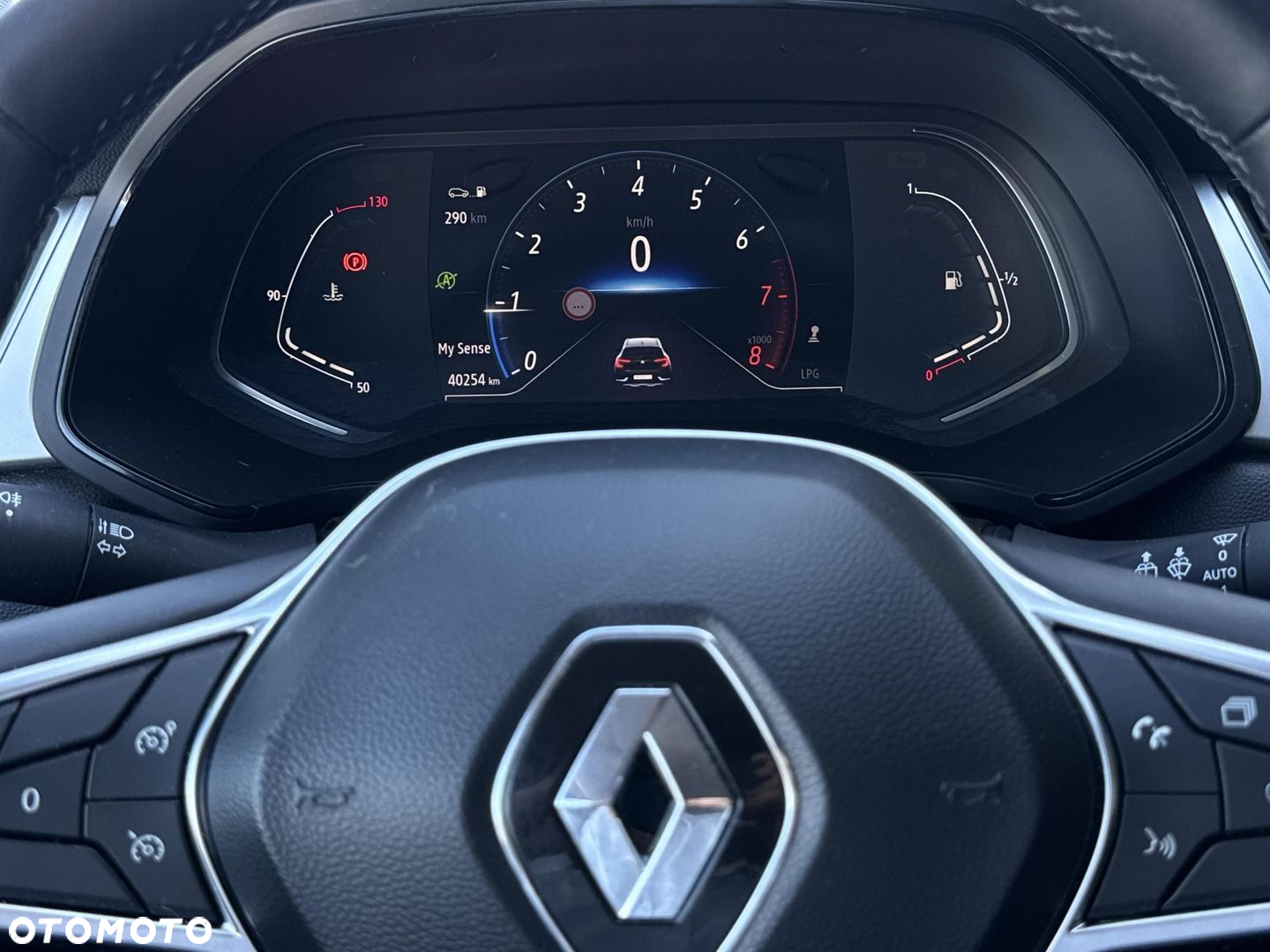 Renault Captur - 19