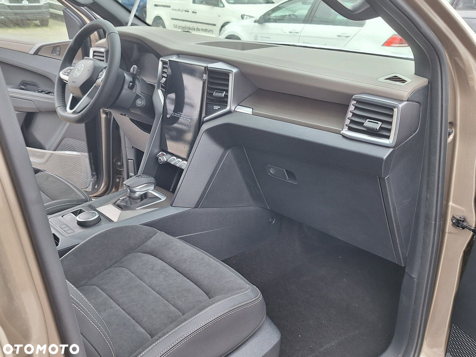 Volkswagen Amarok - 18