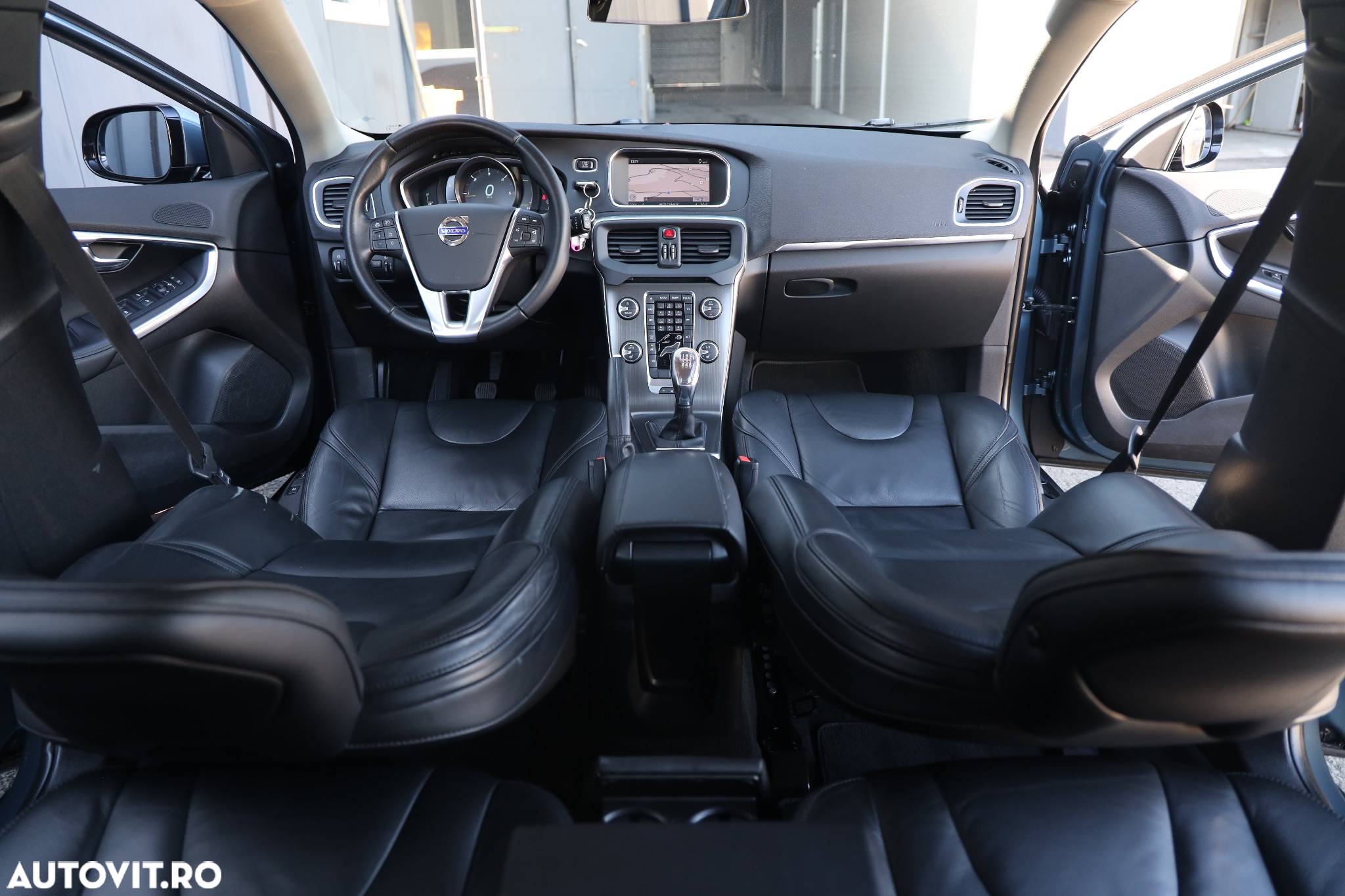 Volvo V40 D2 - 11