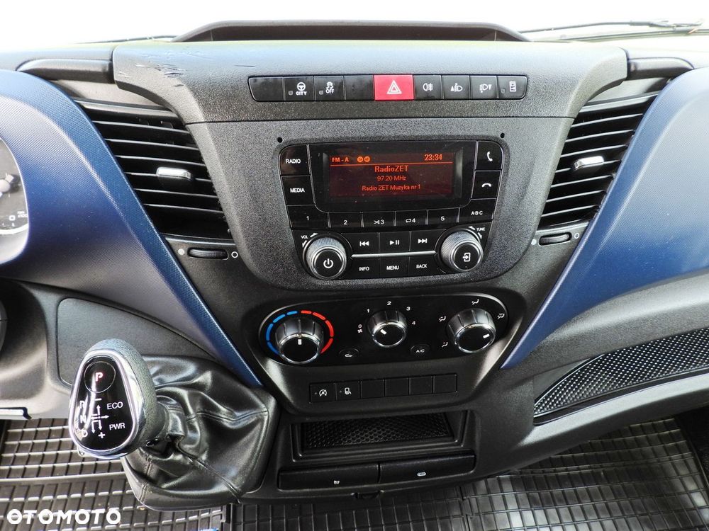 Iveco DAILY 35S14 FURGON CHŁODNIA -10*C ZASILANIE 230V TEMPOMAT AUTOMAT HI-MATIC KLIMATYZACJA  140KM - 37