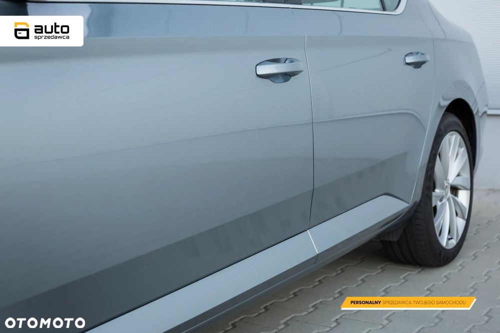 Skoda Superb 2.0 TDI Style DSG - 10