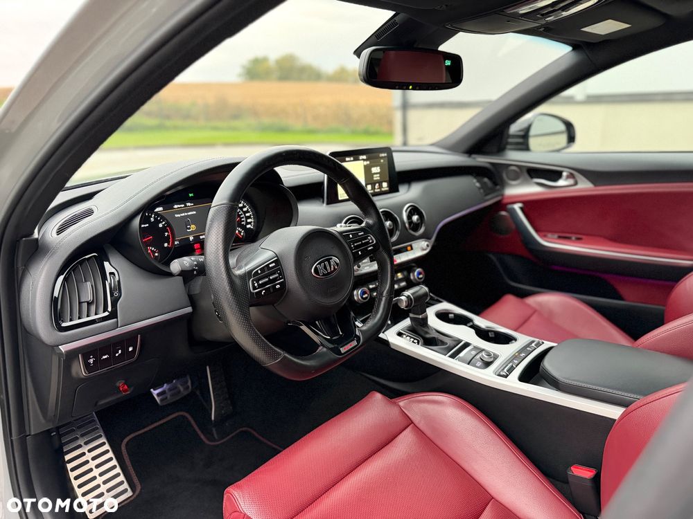 Kia Stinger 3.3 T-GDI V6 GT AWD - 31