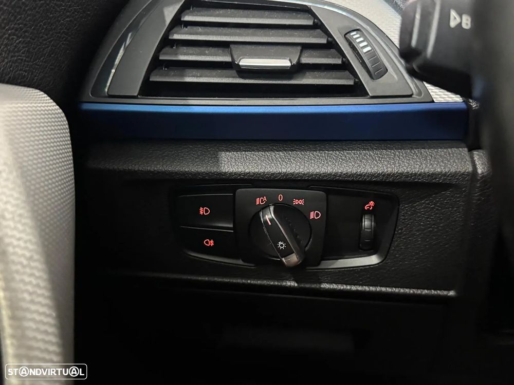 BMW 116 d Pack M - 23