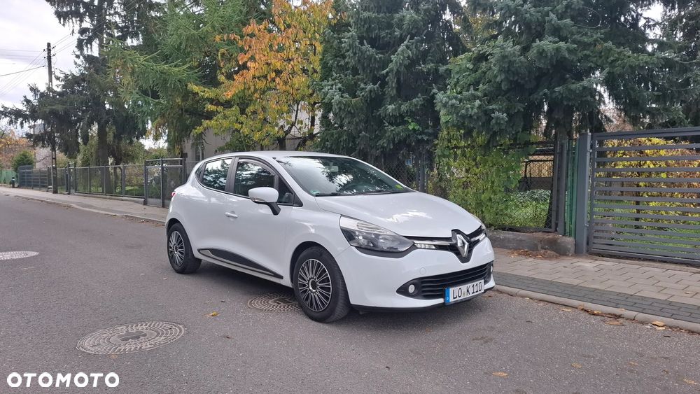 Renault Clio 1.2 16V 75 Life - 9