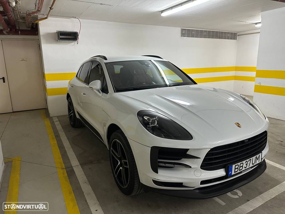 Porsche Macan - 1