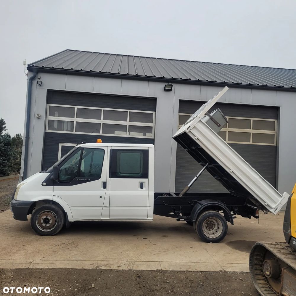 Ford Transit - 1