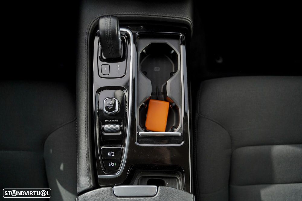 Volvo V60 2.0 T6 AWD TE R-Design Expression - 22