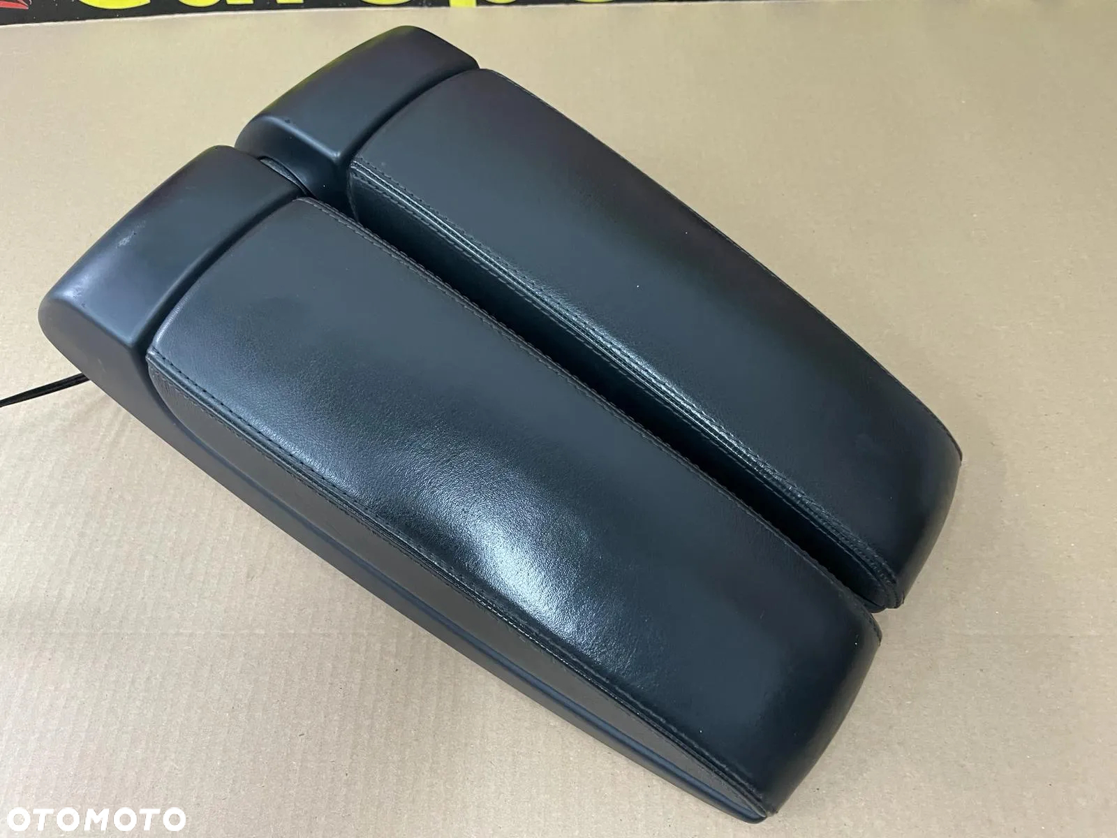 PODŁOKIETNIK CZARNA SKÓRA AUDI A8 D3 DRUGI LIFT - 2