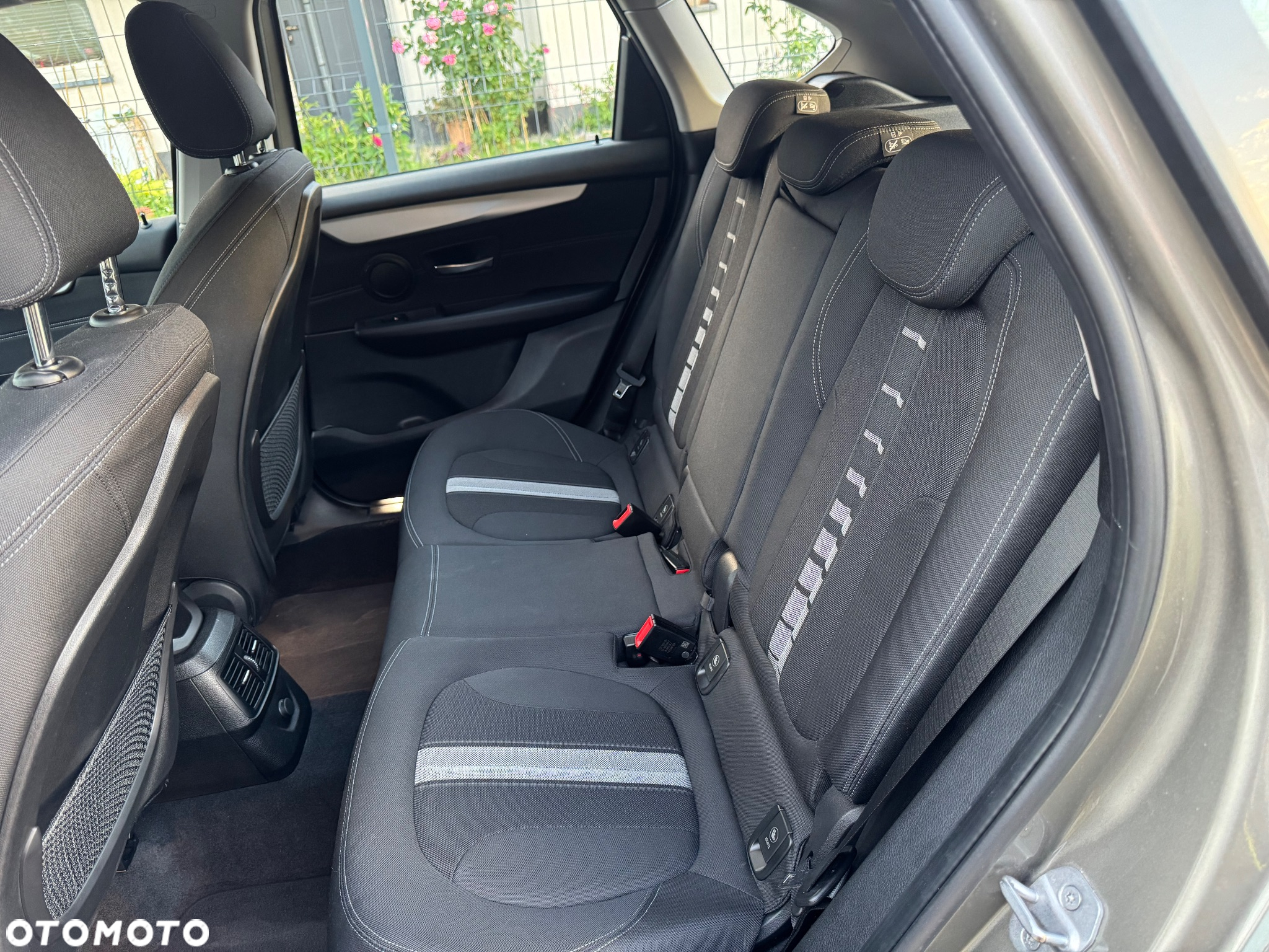 BMW Seria 2 220i Active Tourer Sport Line - 28