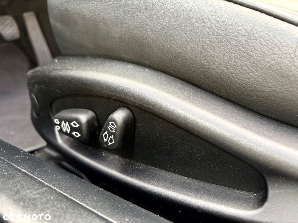 BMW Seria 3 318 Ci Edition Lifestyle - 10