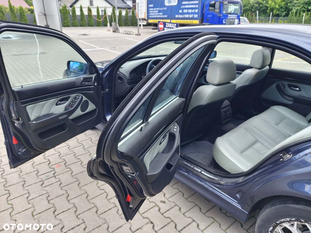 BMW Seria 5 520d - 9