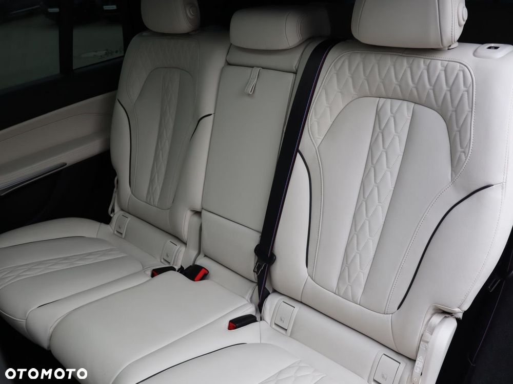 BMW X7 xDrive40i mHEV M Sport Edition sport - 9