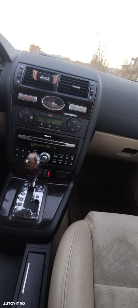 Ford Mondeo 2.0TDCi Aut. Ghia - 11