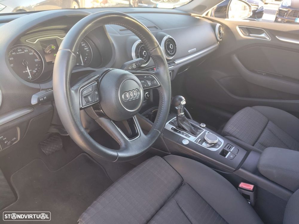 Audi A3 Sportback e-tron 1.4 TFSI Sport S tronic - 13