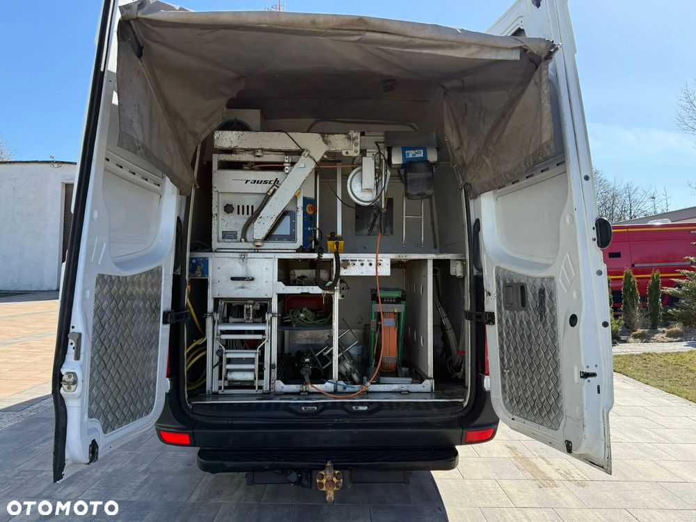 Mercedes-Benz Sprinter - 18