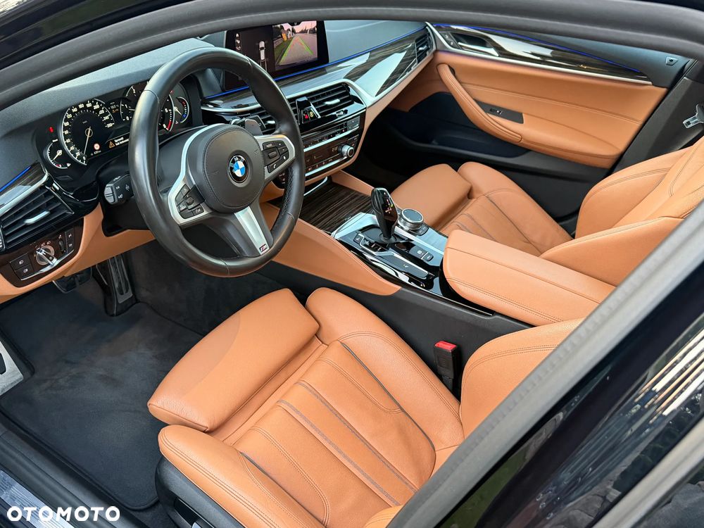 BMW Seria 5 520d M Sport Edition - 12