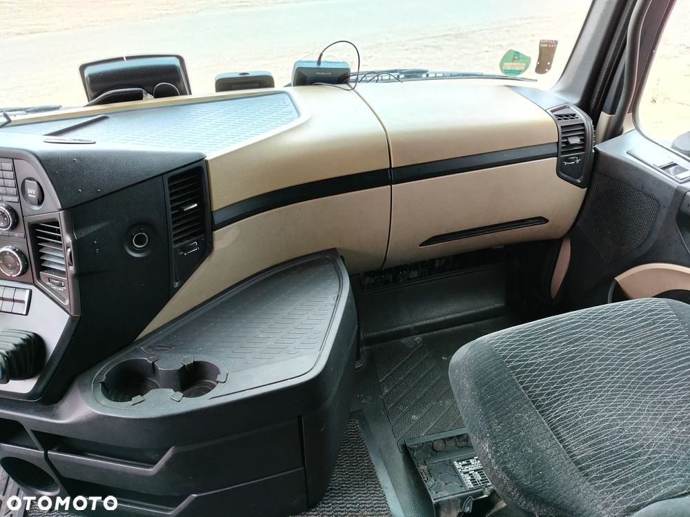 Mercedes-Benz Actros 1842 - 6