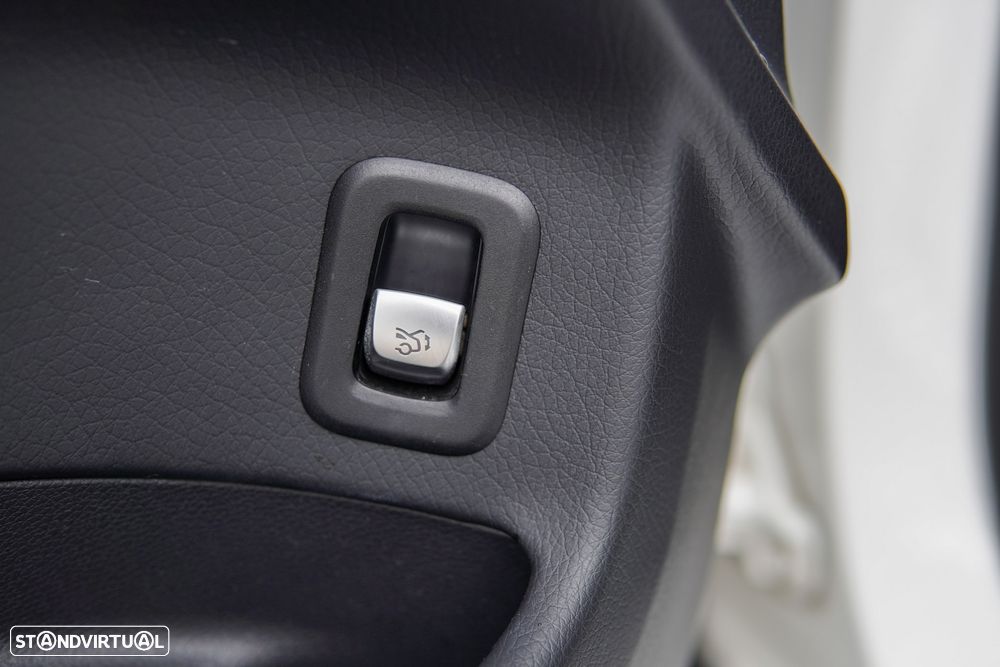 Mercedes-Benz GLC 300 e 4Matic - 15