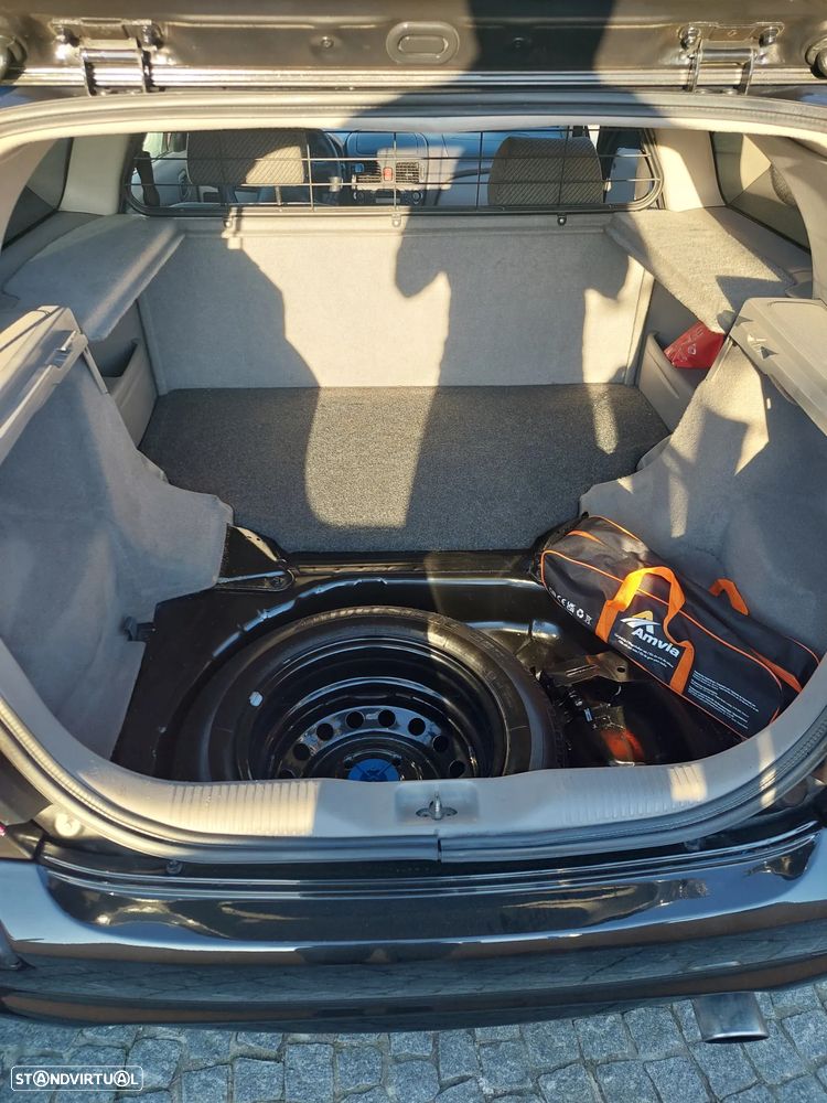 Nissan Almera 2.2 Di Elegance - 8