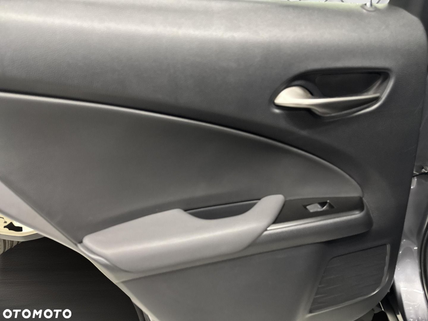 Lexus UX 200 Optimum 2WD - 13