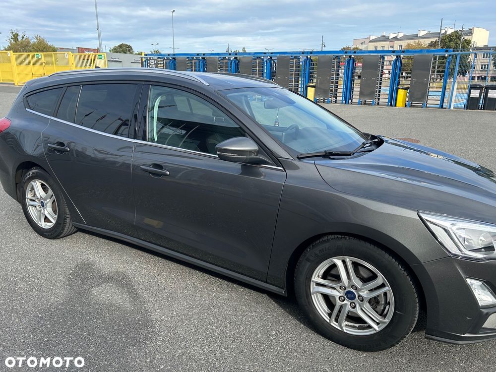 Ford Focus 1.5 EcoBoost Active Business - 3