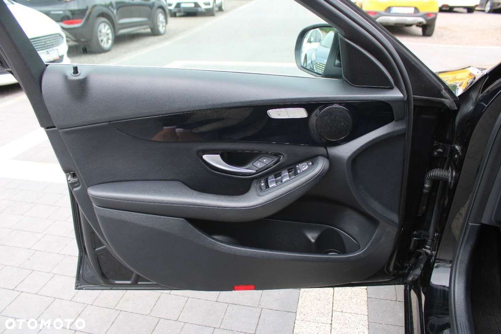 Mercedes-Benz Klasa C 200 (BlueTEC) d 7G-TRONIC Avantgarde - 18