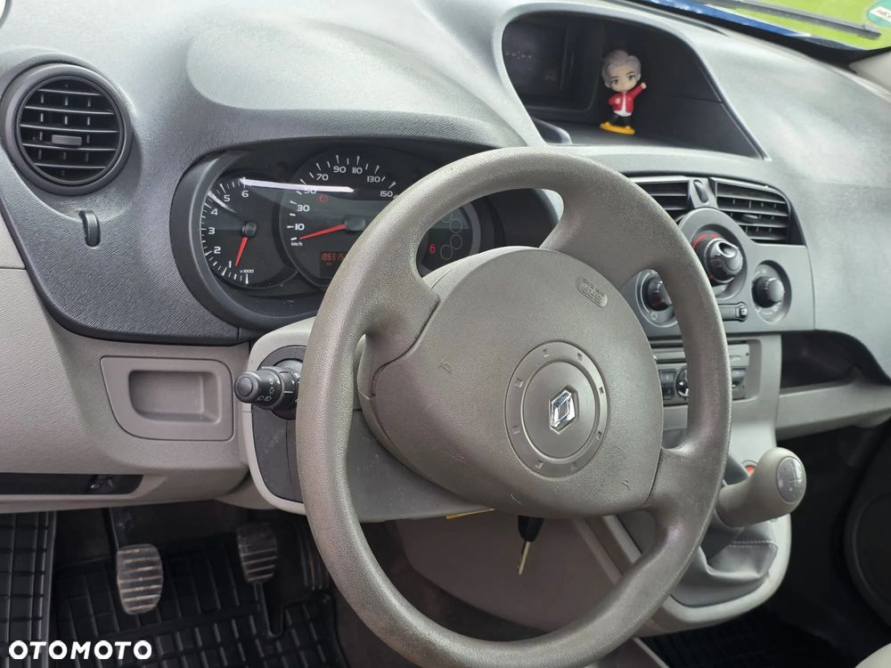 Renault Kangoo 1.6 8V 90 Happy Family - 29