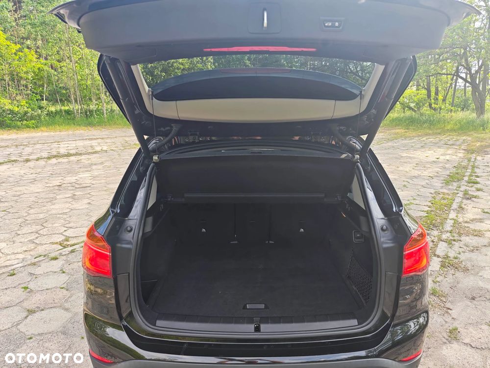 BMW X1 xDrive18d Advantage sport - 19