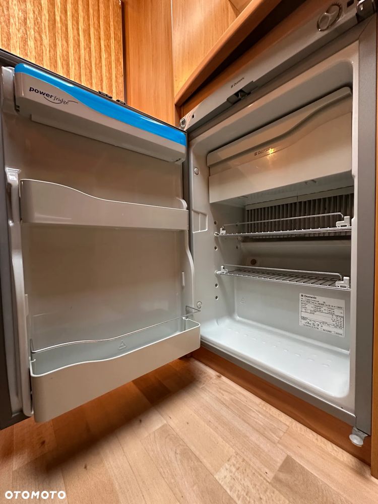 Adria ADORA 542 TK z przedsionkiem Isabella i łóżkami piętrowymi. - 21