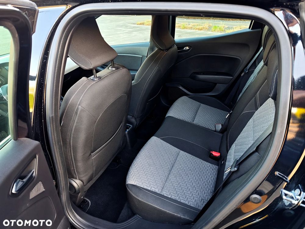 Renault Clio - 18