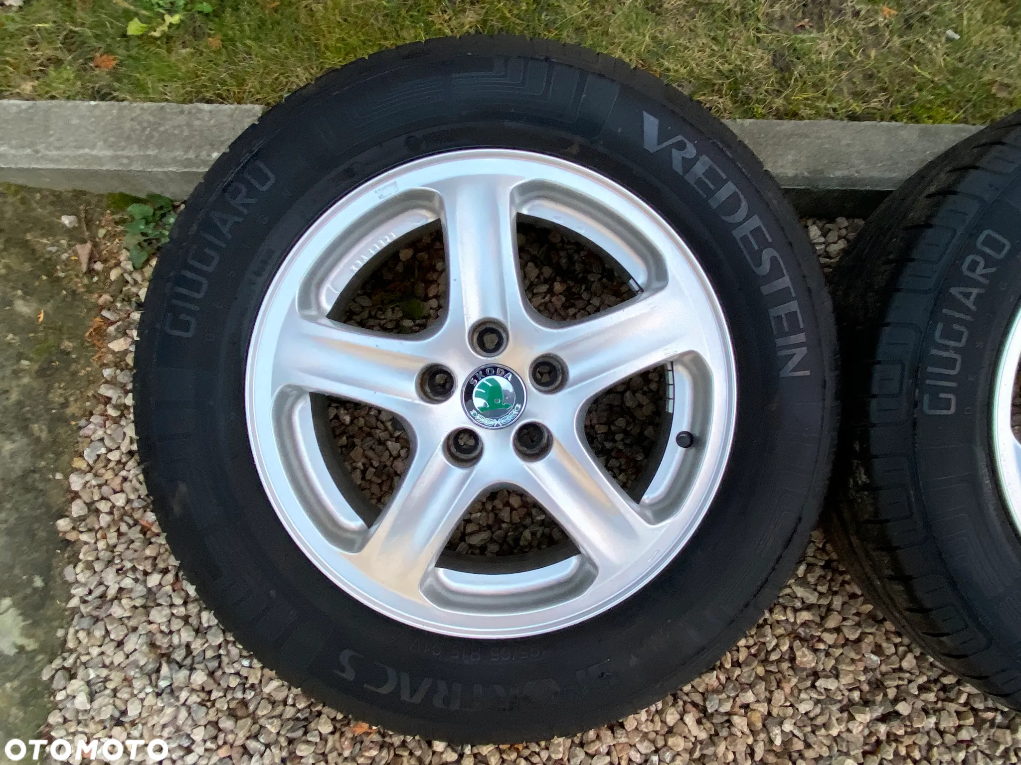 Alufelgi Skoda Octavia Golf Audi 5x100 6Jx15h2 ET38 - 4