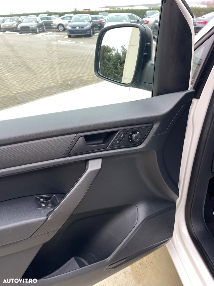 Volkswagen Caddy Maxi 2.0TDI - 33