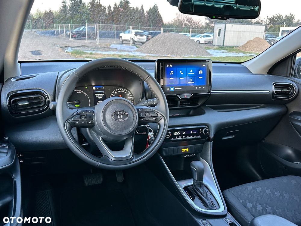 Toyota Yaris - 22