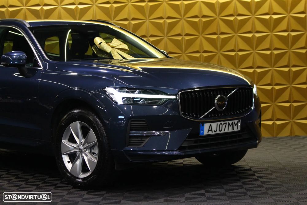 Volvo XC 60 2.0 B4 Momentum Plus Geartronic - 8