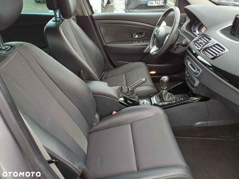 Renault Megane ENERGY TCe 115 Start & Stop Bose Edition - 11